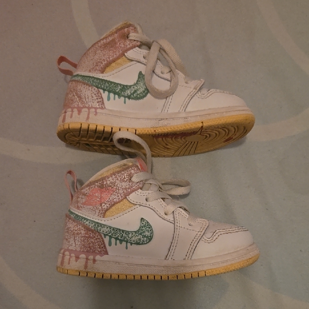 Nike Kids White and Teal Sneakers